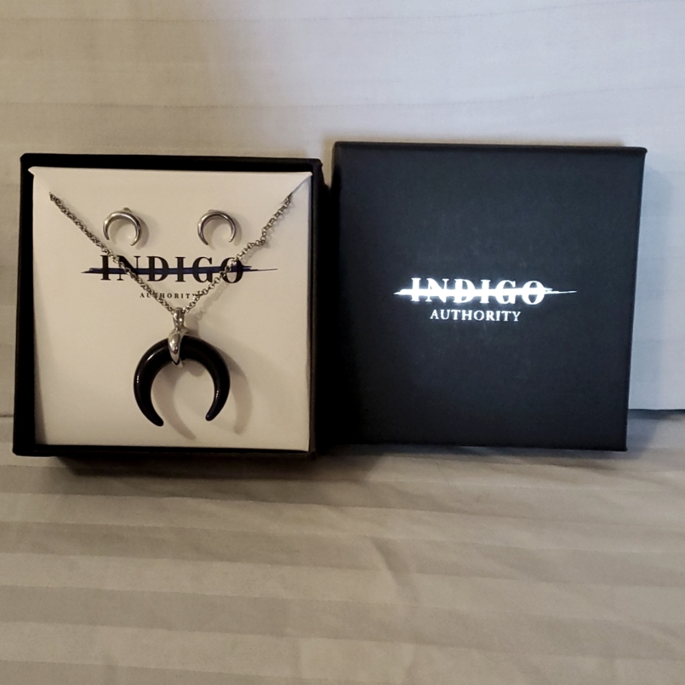 Indigo Authority Crescent Necklace/Earring Set